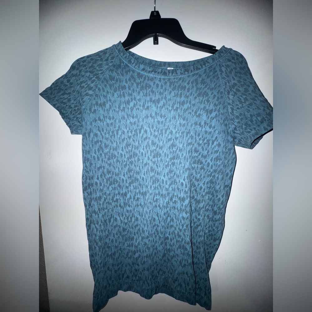 Athleta Teal Patterned Short Sleeve Top